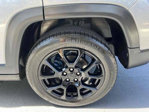 Used 2023 Jeep Compass Latitude AWD/4WD image 83