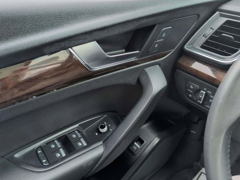 Used 2019 Audi Q5 2.0T Premium image 27