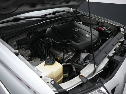 Used 2005 Toyota Tacoma PreRunner RWD image 45