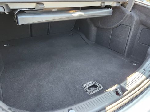 Used 2018 Mercedes-Benz E 300 E 300 image 9