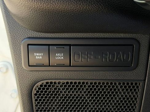 Used 2014 Jeep Wrangler Unlimited Rubicon w/ Connectivity Group AWD/4WD image 28