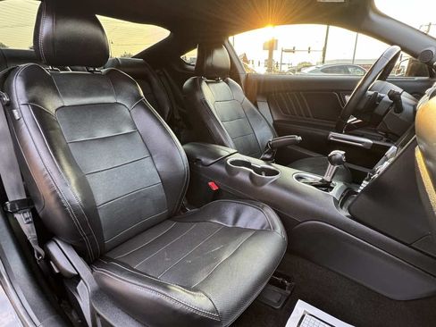 Used 2019 Ford Mustang Premium RWD image 28