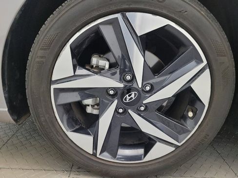 Used 2023 Hyundai Elantra SEL w/ Convenience Package FWD image 31