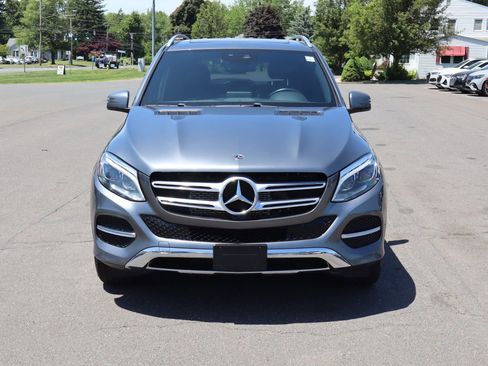 Used 2018 Mercedes-Benz GLE 550e 4MATIC image 2