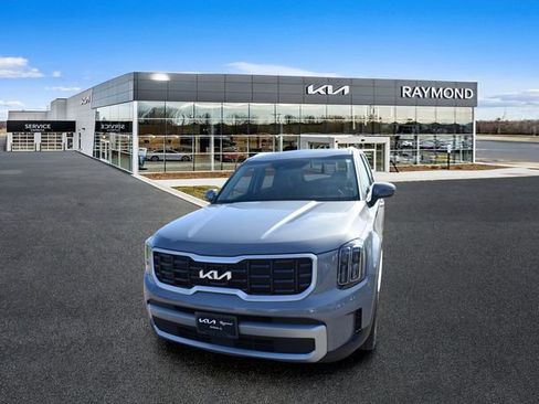 Used 2023 Kia Telluride S w/ S Sunroof Package AWD/4WD image 8