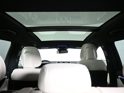 Used 2024 Mercedes-Benz GLC 300 4MATIC image 19