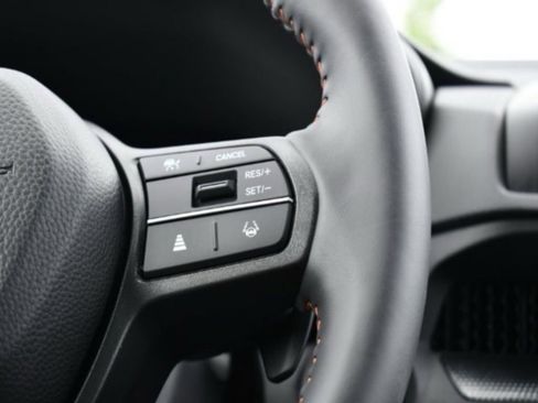 Used 2025 Honda CR-V Sport-L image 18