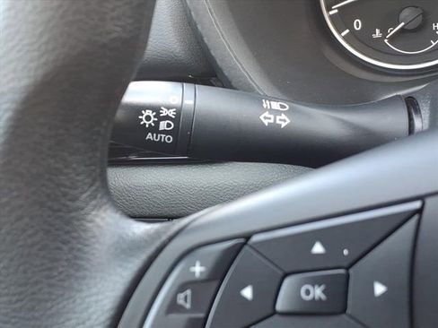 Used 2024 Nissan Sentra SV image 24