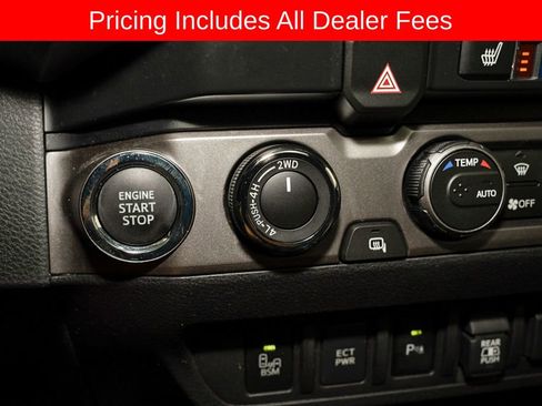 Used 2022 Toyota Tacoma Limited AWD/4WD image 14