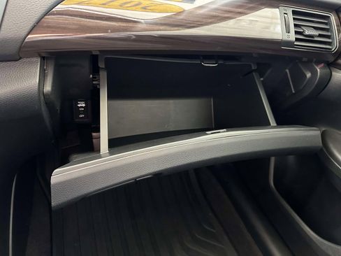 Used 2017 Honda Accord Touring image 37