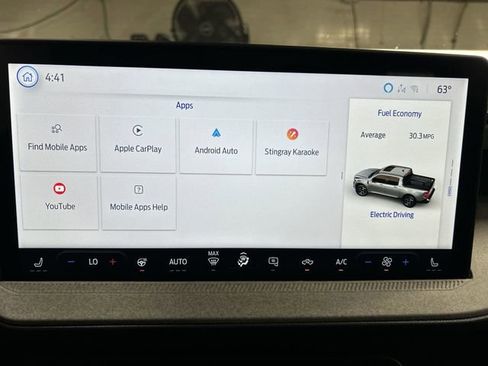 Used 2025 Ford Maverick XLT w/ Equipment Group 301A AWD/4WD image 15