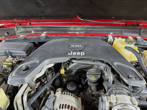 Used 2020 Jeep Gladiator Sport w/ Quick Order Package 24S AWD/4WD image 34