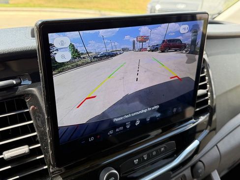 Used 2024 Ford Transit 350 XLT image 21