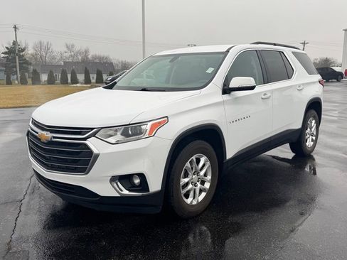 Used 2019 Chevrolet Traverse LT image 3