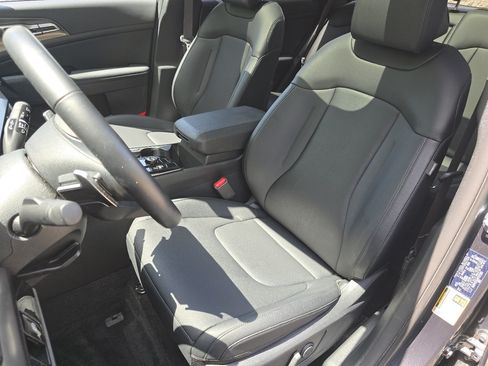 Used 2024 Kia Sportage EX w/ EX Premium Package AWD/4WD image 25