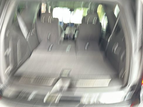 Used 2024 Chevrolet Tahoe High Country w/ Premium Package 2 image 15