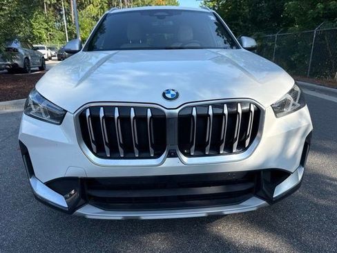 Used 2023 BMW X1 xDrive28i w/ Premium Package AWD/4WD image 2