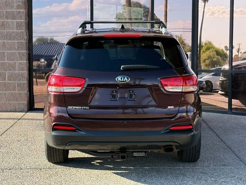 Used 2016 Kia Sorento FWD w/ LX Convenience Package image 9