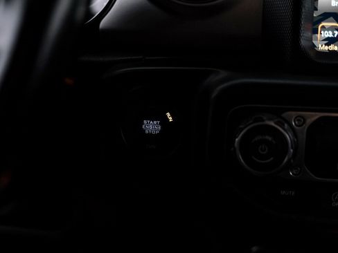 Used 2021 Jeep Wrangler Sport image 26