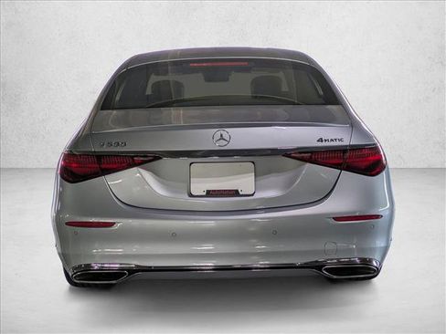 Used 2023 Mercedes-Benz S 580 4MATIC Sedan image 6