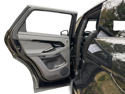 Certified 2025 Land Rover Range Rover Evoque S image 17