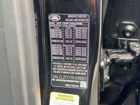 Used 2024 Land Rover Range Rover Evoque Dynamic SE image 48