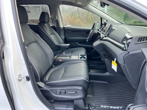 New 2026 Honda Odyssey Elite image 10