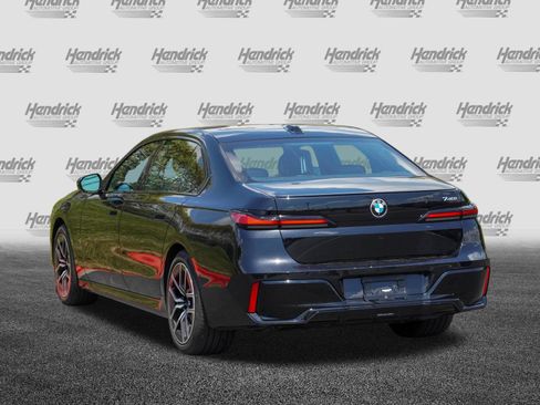 Used 2023 BMW 740i RWD image 6
