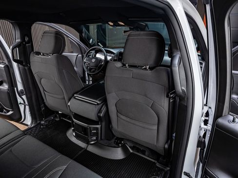 Used 2025 RAM 1500 Classic Warlock AWD/4WD image 33