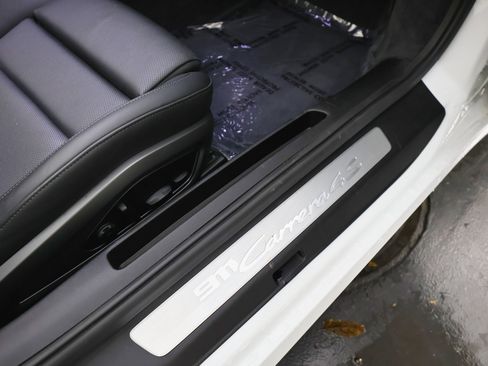 Used 2020 Porsche 911 Carrera 4S image 42