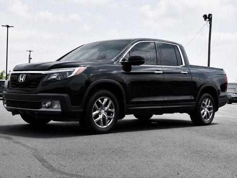 Used 2017 Honda Ridgeline RTL-E image 3