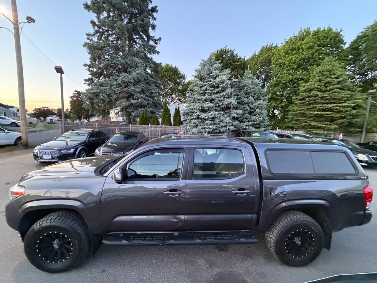 Used 2016 Toyota Tacoma SR AWD/4WD image 5