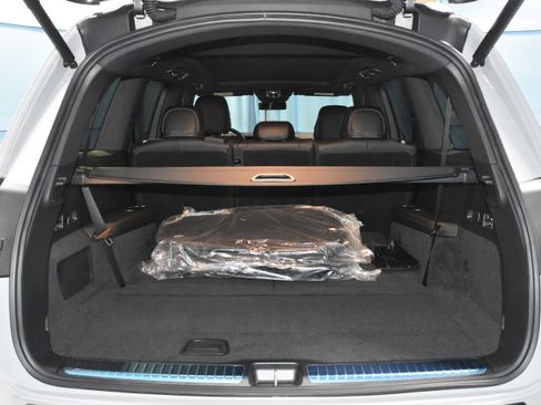 New 2026 Mercedes-Benz GLS 450 4MATIC image 29