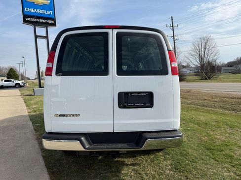 New 2026 Chevrolet Express 2500 Extended w/ Enhanced Convenience Package RWD image 6