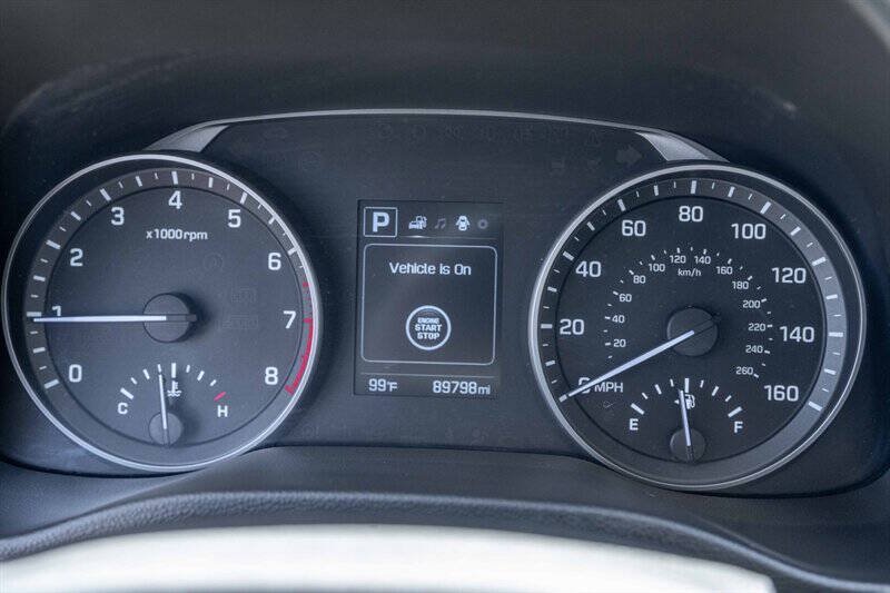 Used 2018 Hyundai Elantra Value Edition FWD image 12