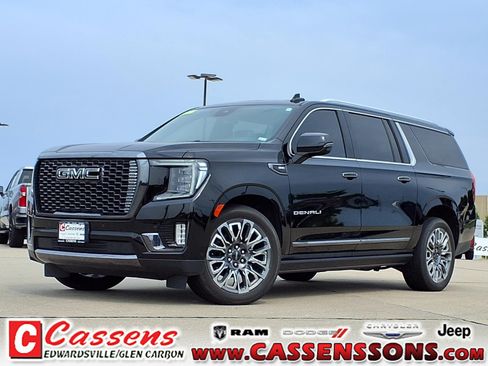Used 2023 GMC Yukon XL Denali Ultimate AWD/4WD image 1