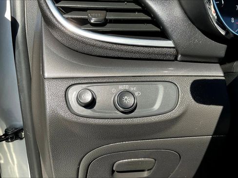 Used 2019 Buick Encore Preferred image 30