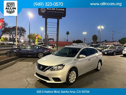 Used 2017 Nissan Sentra S FWD image 1