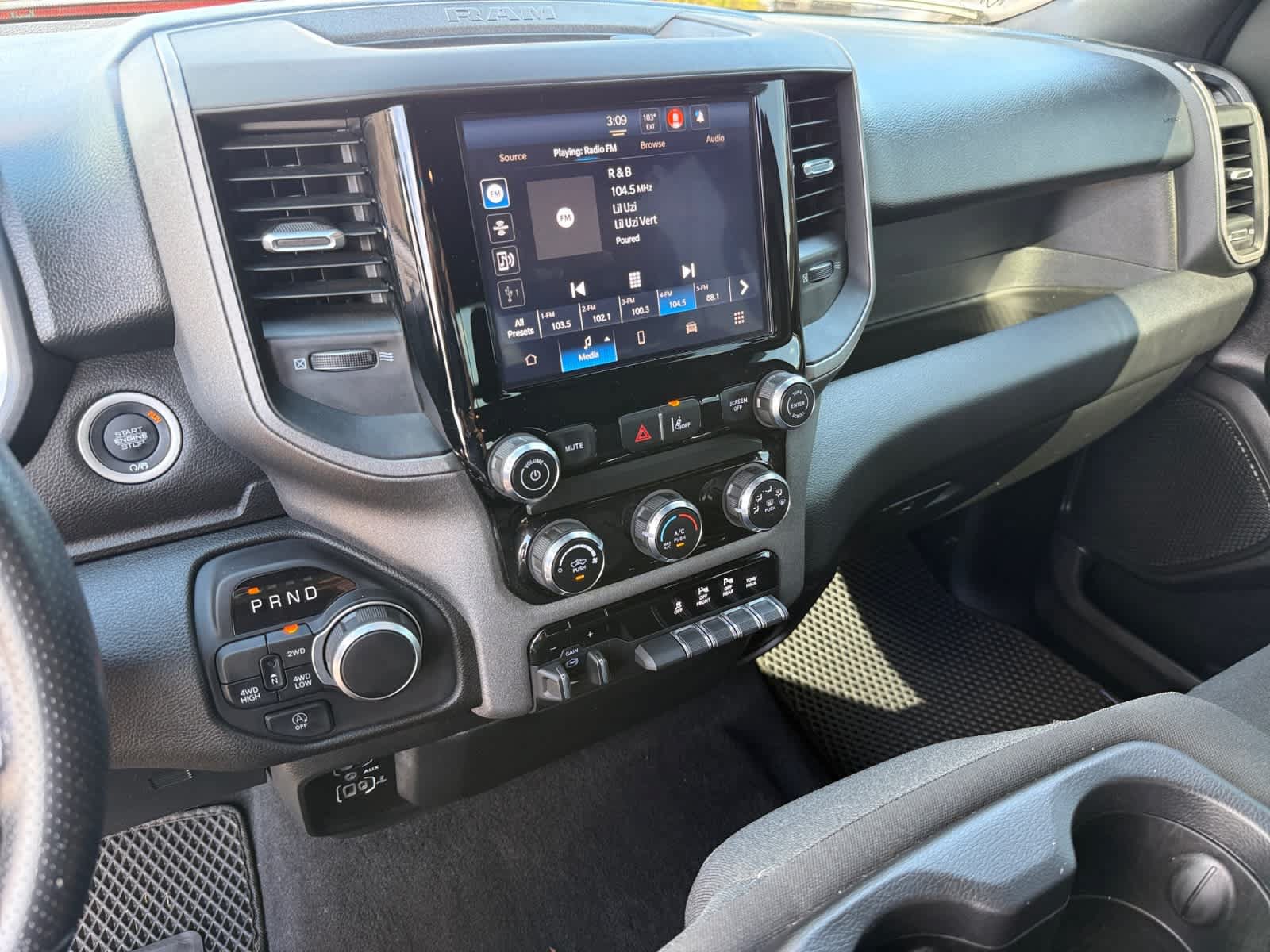 Used 2025 RAM 1500 Tradesman w/ Night Edition AWD/4WD image 11