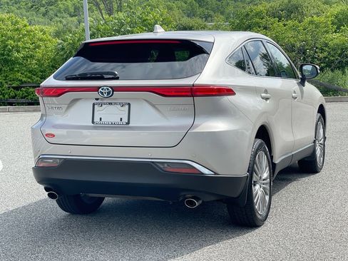 Certified 2023 Toyota Venza Limited AWD/4WD image 15