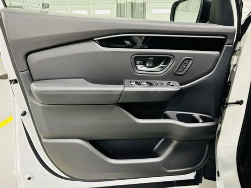 New 2025 Honda Pilot EX-L image 23