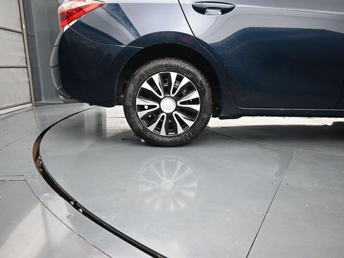 Used 2019 Toyota Corolla LE FWD image 10