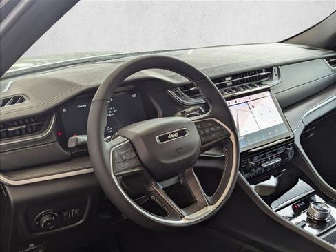 New 2025 Jeep Grand Cherokee L Limited image 3