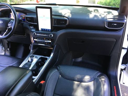 Used 2020 Ford Explorer ST w/ ST High-Performance Pack AWD/4WD image 33