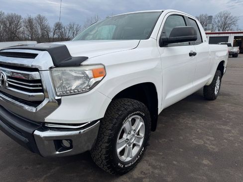 Used 2016 Toyota Tundra SR5 AWD/4WD image 14