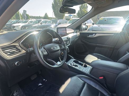 Used 2020 Ford Escape SEL image 17