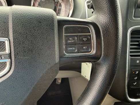 Used 2015 Dodge Grand Caravan SE w/ Quick Order Package 29E SE image 21