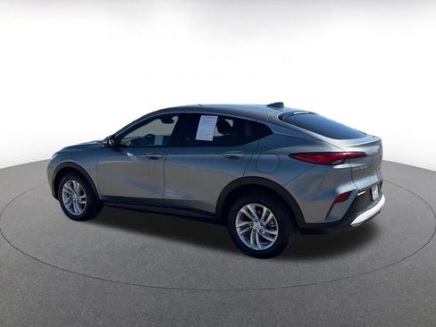 Used 2025 Buick Envista Preferred image 10