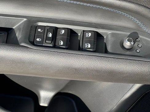 New 2026 Jeep Compass Latitude AWD/4WD image 10