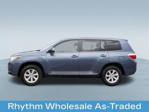 Used 2012 Toyota Highlander SE FWD image 5